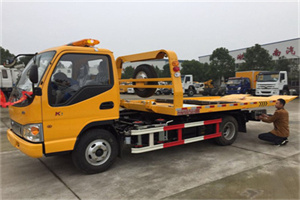 莱山哪里有拖车服务